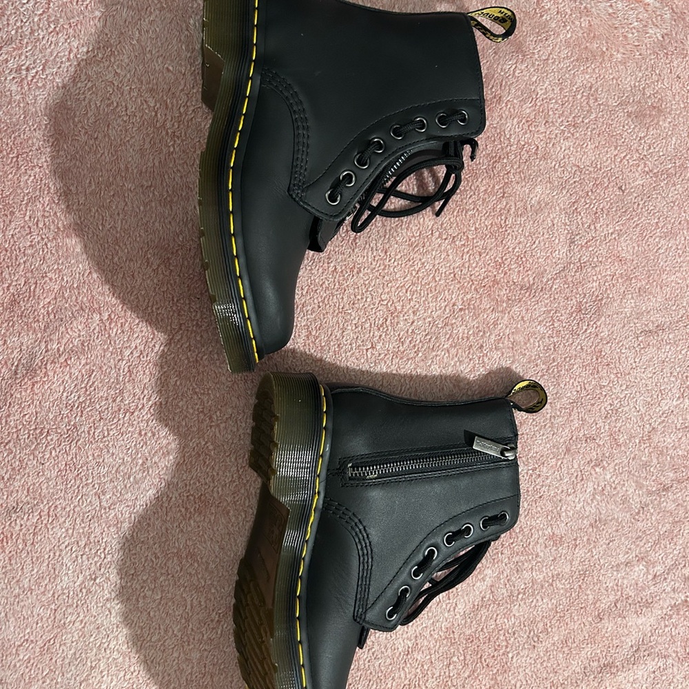 Dr. Martens 1460 Pascal Front Zip 8-Eye Black Nappa Womens size 5 - Picture 11 of 12